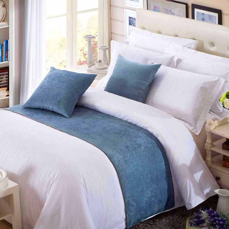 Bed Runners & Scarves